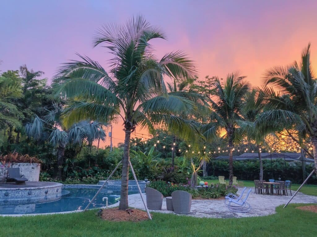 9 Tips That Will Elevate Your Backyard Pool Area and Make It Look More Luxurious 7 Beautiful picture of a backyard with pool design ideas